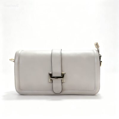 Elegancka torebka skórzana typu listonoszka w kolorze kremowym